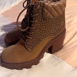 Steve Madden Tan Quilted Lace Up Boots